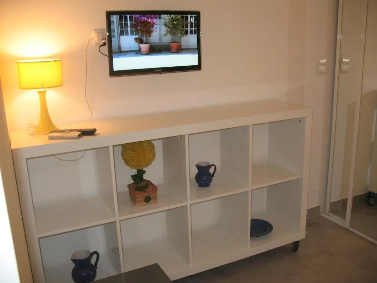 דירות קאן Studio Du Lac